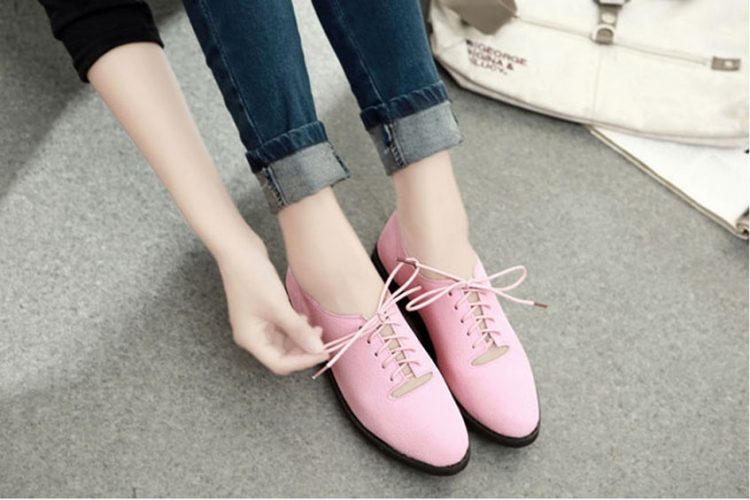 4 loại giày đế bệt đồng hành cùng quý cô trong mùa hè