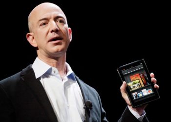 Quyết định bán sách khi mới thành lập của Amazon