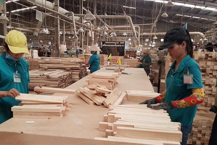 Lâm sản xuất khẩu tăng 18% cao nhất trong nhóm hàng trên 1 tỉ USD