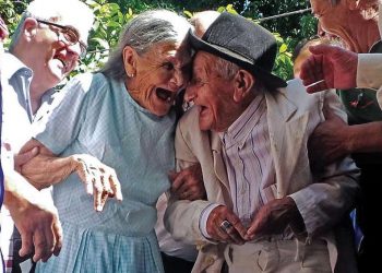 Nếu sống 100 năm thì nên lập kế hoạch ra sao?