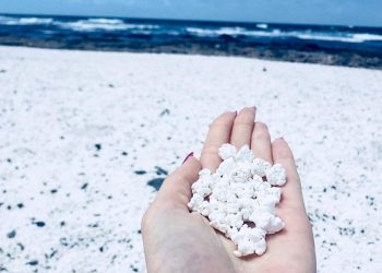 Popcorn Beach hoặc Popcorn Bay - Bãi biển bỏng ngô ở Tây Ban Nha 5