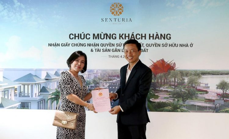 85 cư dân đầu tiên của Senturia Vườn Lài nhận bàn giao sổ hồng 1