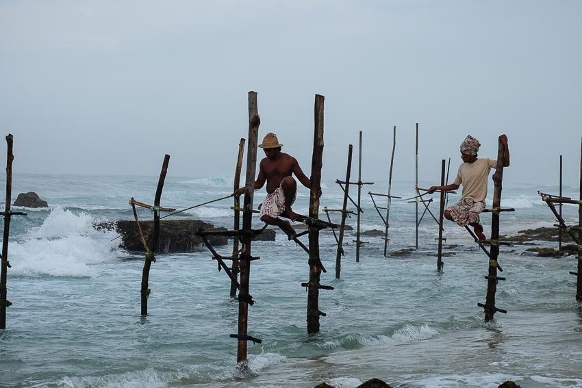 Câu cá cà kheo độc đáo chỉ có ở Sri Lanka