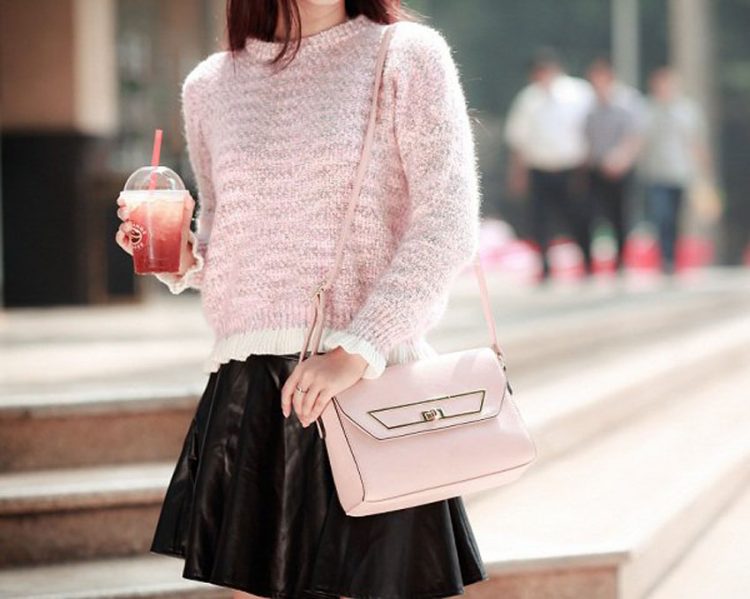 Những phụ kiện mang sắc hồng dịu dàng