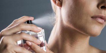 cách dùng nước hoa