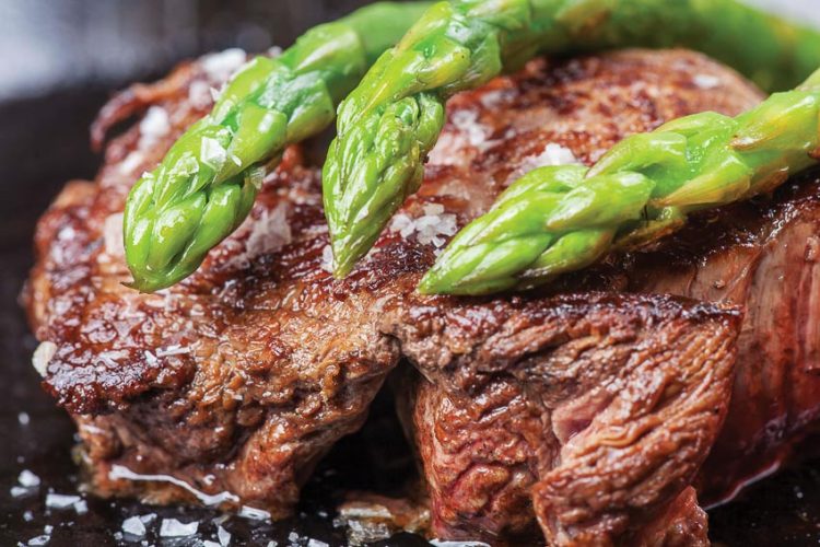 Món ngon bò áp chảo tại Li Bai