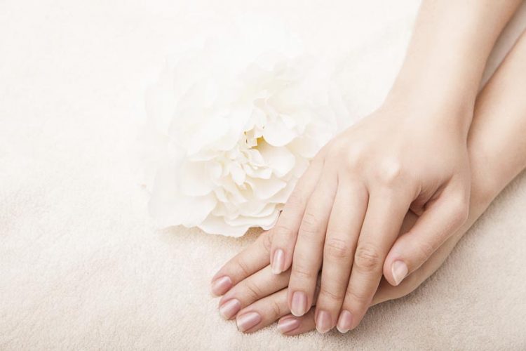 5 kem dưỡng da tay tốt nhất cho da khô mùa hè 2019