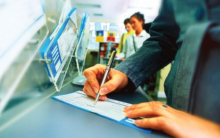 Các ngân hàng “đua” phát hành chứng chỉ tiền gửi