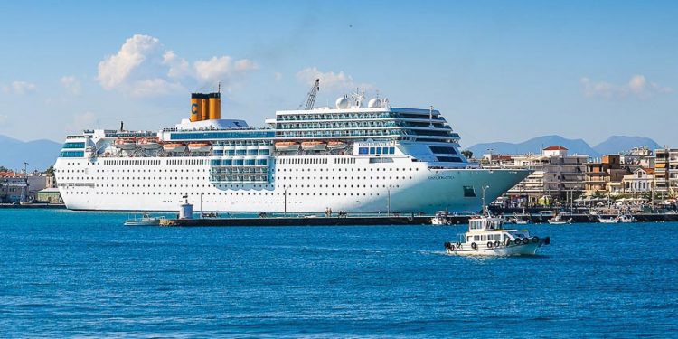 du thuyền 5 sao của Ý Costa NeoRomantica