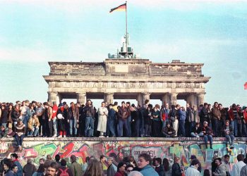 Những điều chưa biết về bức tường Berlin - 01