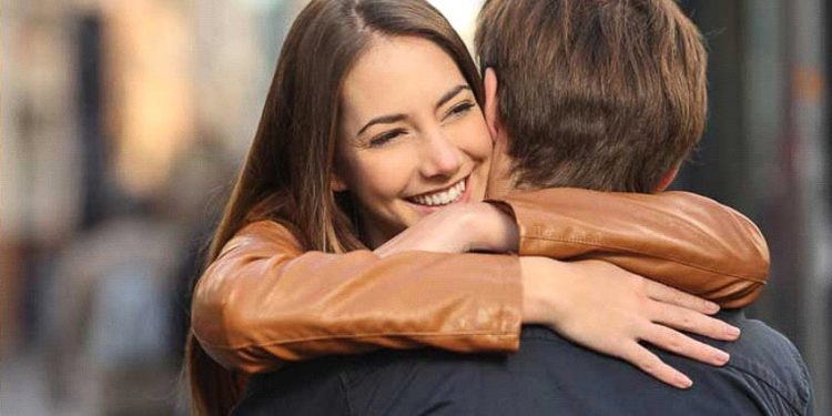 12 kiểu ôm khác nhau và ý nghĩa 13