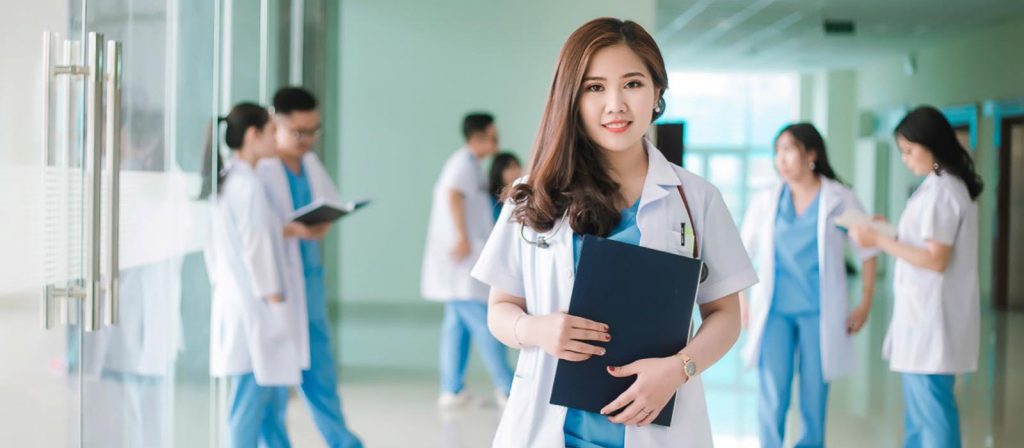 đào tạo những người thầy thuốc vừa kỹ thuật vừa nhân văn 2