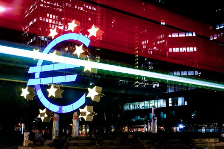 EU hạ dự báo tăng trưởng kinh tế của khối