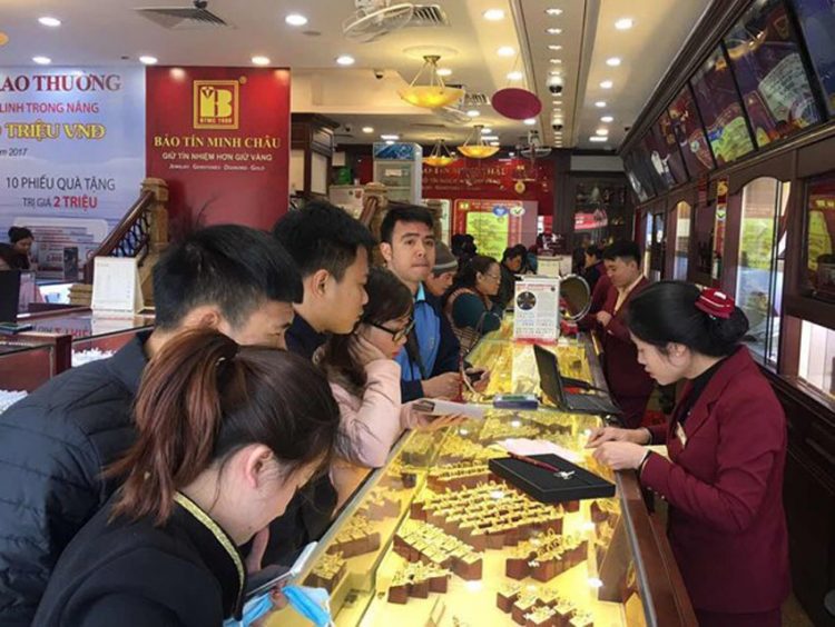 Giao dịch vàng tại các doanh nghiệp