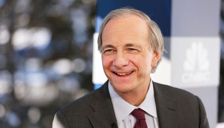 Ray Dalio, người sáng lập hãng đầu tư Bridgewater Associates - Ảnh: CNBC.