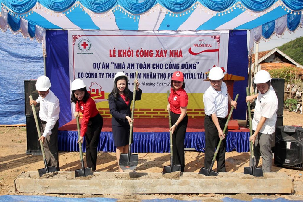 Prudential xây dựng nhà an toàn cho người dân vùng bão lũ 4