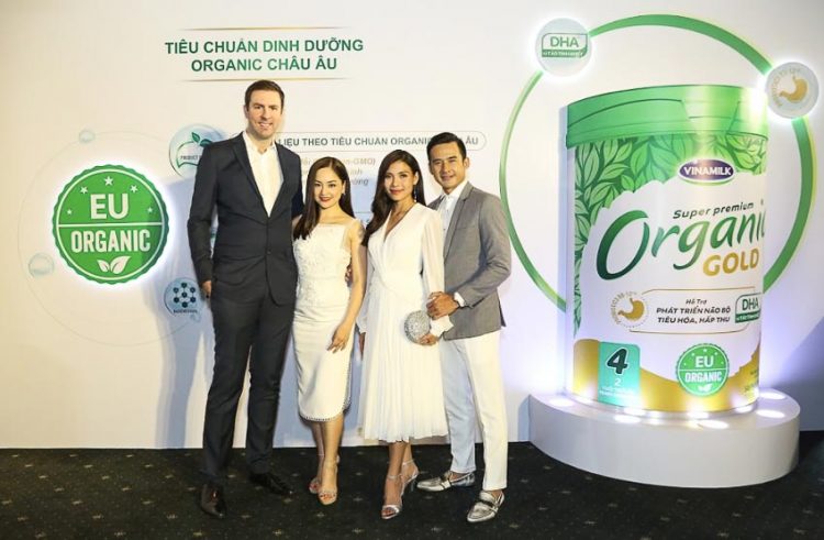 Ra mắt Vinamilk Organic Gold đạt chuẩn châu Âu tại VN