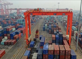 Hàng hóa được xếp tại cảng ở Hà bắc, Trung Quốc, ngày 11/1/2019. Ảnh: THX/TTXVN