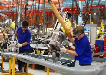 gành chế biến, chế tạo đóng góp 8,3 điểm phần trăm vào mức tăng chung của sản xuất công nghiệp trong 4 tháng