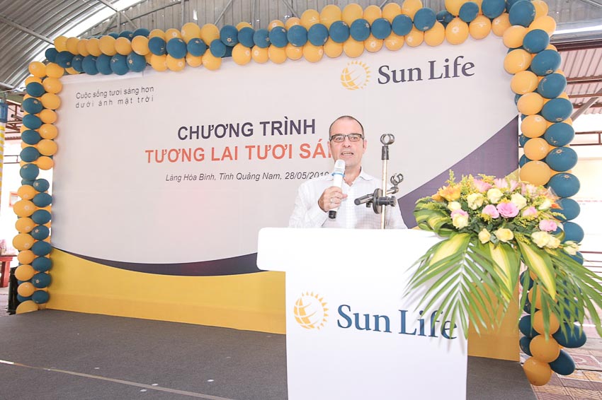 Sun Life Việt Nam trao tặng quà cho Làng Hòa Bình, Quảng Nam 3