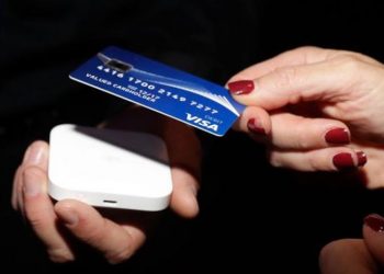 Dùng thẻ và thanh toán qua smartphone đang phát triển nhanh