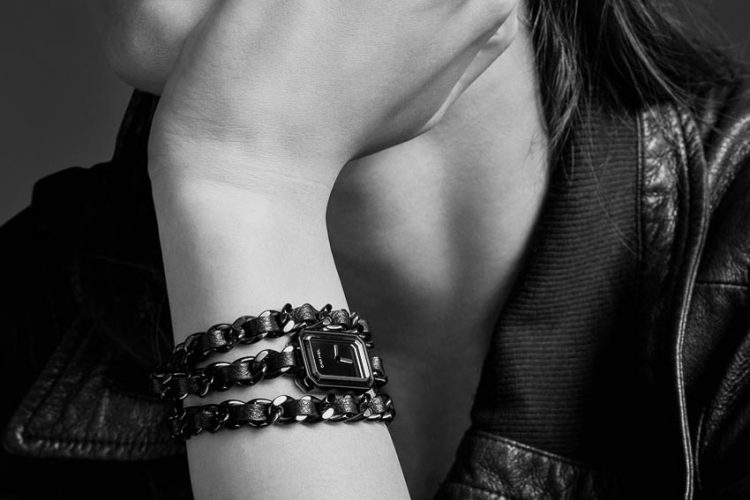 Nét đẹp cổ điển từ bộ sưu tập đồng hồ dây da cao cấp