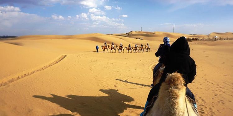 Du lịch Nội Mông - Trải nghiệm mùa hè độc đáo ở sa mạc