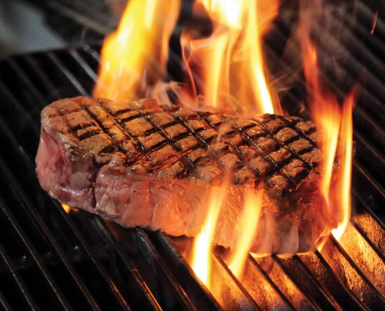 Trải nghiệm ẩm thực Úc với vang và bò wagyu