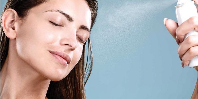 Xịt khoáng - Sản phẩm làm đẹp không thể thiếu của cô nàng công sở 6