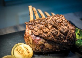 Buffet ẩm thực Úc Surf + Turf