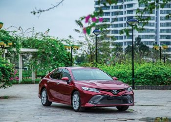 Sedan hạng D Toyota Camry 2019 1