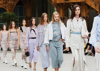 NTK Virginie Viard giới thiệu BST Chanel Cruise 2020 11