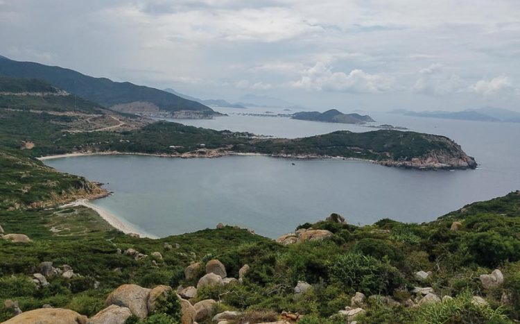 Bãi Thùng nhìn từ trên cao