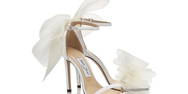 Jimmy Choo giới thiệu BST hợp tác cùng Sienna Miller 1