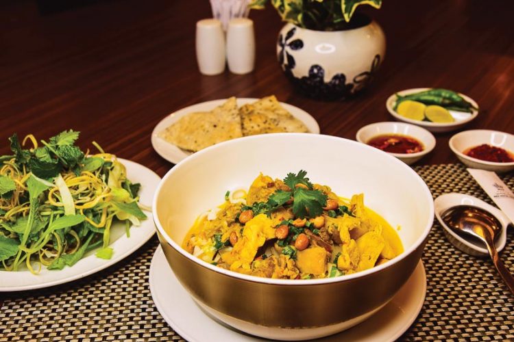 Mì Quảng kiểu Rex