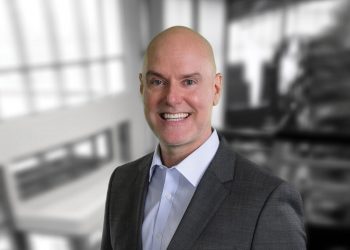 Ông Carey Chambers - CEO USHome 3