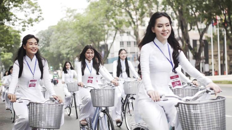 Chuyện nhà tôi: Vấn đề đạo đức - Ai… xấu xí?