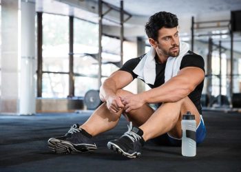 Những vật dụng “cần-phải-có” trong túi đồ tập gym của phái nam