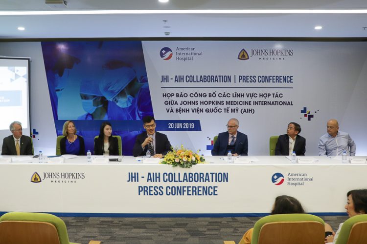 Bệnh viện Quốc tế Mỹ hợp tác chuyên môn với Johns Hopkins - 1