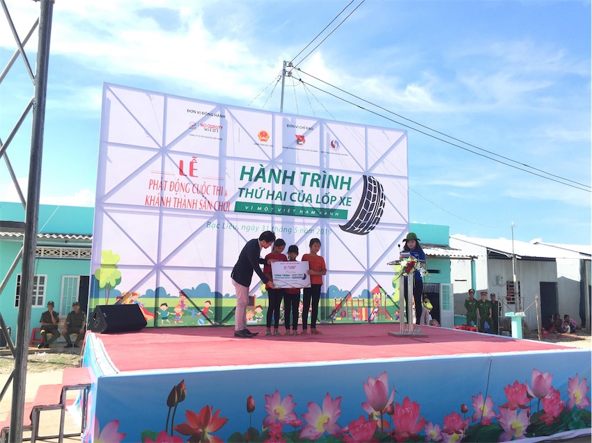 Toyota Việt Nam tặng sân chơi dành cho trẻ em tại tỉnh Bạc Liêu - 03