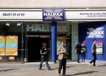 Bank of Scotland bị phạt gần 57 triệu USD