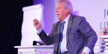 Chương trình đào tạo Leadership với sự tham gia của John C.Maxwell - 1