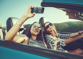 Những tác hại của việc nghiện selfie - 2