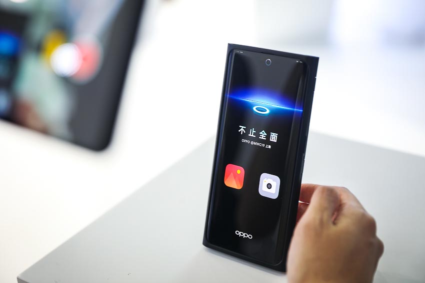 OPPO giới thiệu camera ẩn dưới màn hình và công nghệ MeshTalk tại MWC Thượng Hải 2019 6