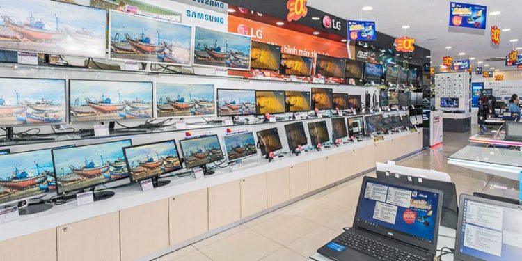 Chuỗi cửa hàng Phong Vũ giới thiệu chương trình khuyến mãi mùa hè 2019 1