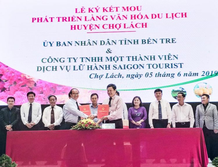 Saigontourist ký kết hợp tác phát triển du lịch tỉnh Bến Tre 1