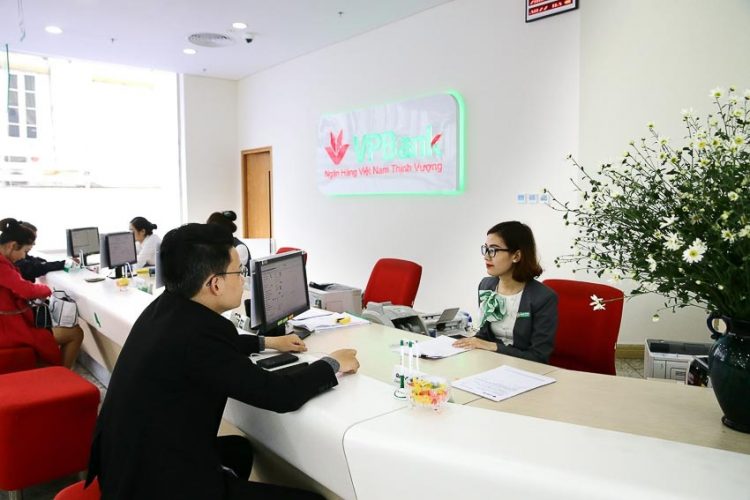 Khách hàng sử dụng dịch vụ thanh toán trực tuyến VPBank tăng cao