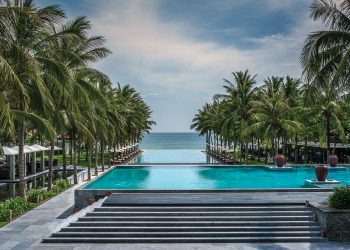 Mùa hè thiên đường với Four Seasons Resort The Nam Hai