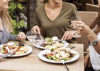 Ưu đãi đặc biệt dành cho phái đẹp tại Nhà hàng Atrium Café