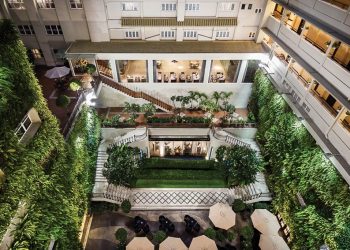 Vertical Garden - khu vườn đứng - Thỏa sức uống bia trong âm nhạc